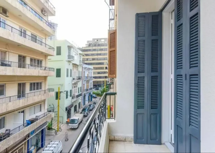 Steps 1Br In Gemmayze Beirut