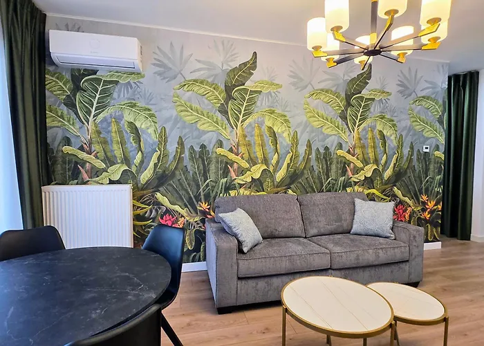 Alluring Jungle Apartment In Silk District Iasi