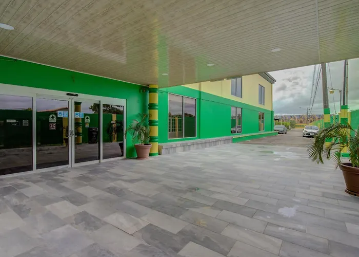 Airport Suites Hotel Piarco