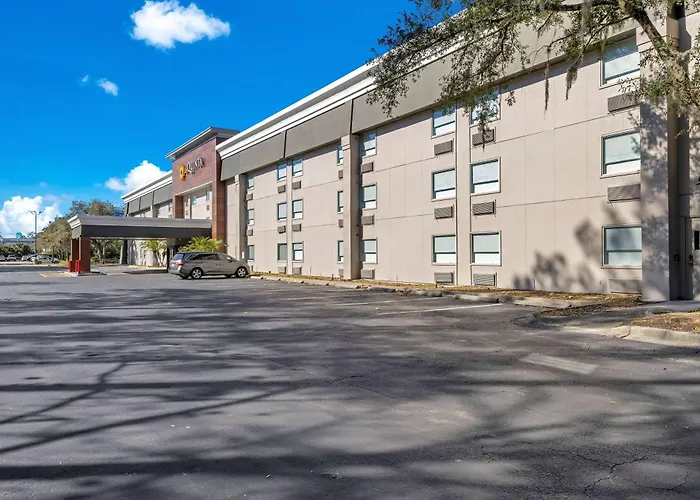 La Quinta Inn & Suites By Wyndham Jacksonville Mandarin