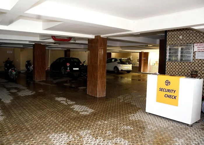 The Royale Retreat Apartment Varanasi