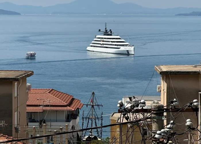 Vila51 Tropical Deluxe Apartment Sarande