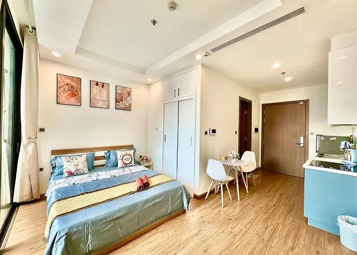 Top Floor, Quiet, Comfort Studio Apt In City Centre, Quick To Airport Hanoi