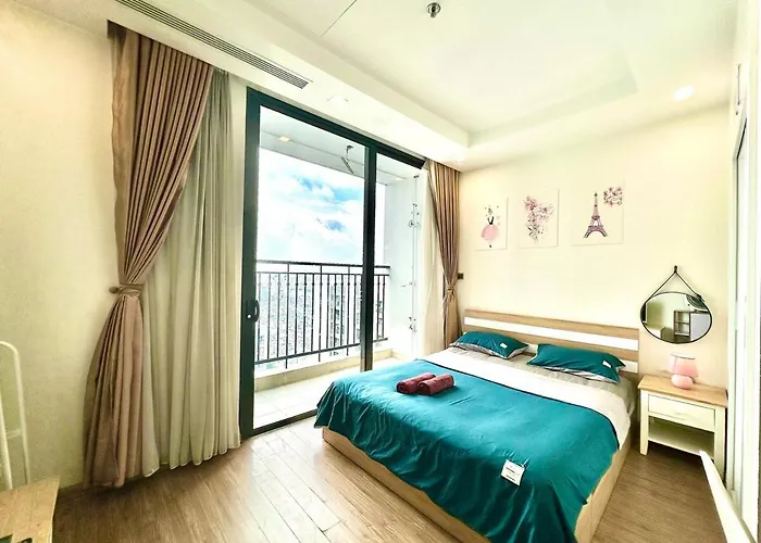 Top Floor High Quality Studio In Vinhomes Green Bay Near Marriott, Grand Plaza Hanoi
