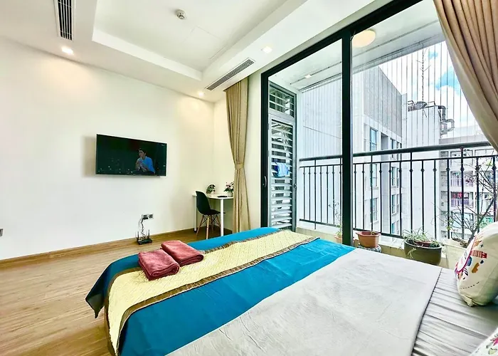 Convenient To Airport Full Deluxe Facilities Highend Studio Apt Hanoi