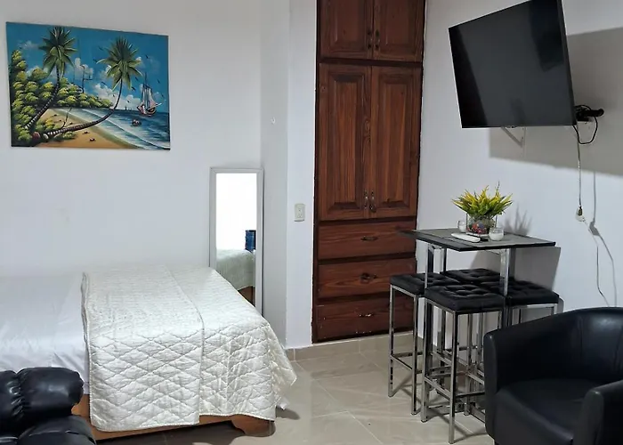 Cozy Studios-Private Entrance- Hs Internet-Ac-Hot Water-Backup Generator-Near The Beach Puerto Plata