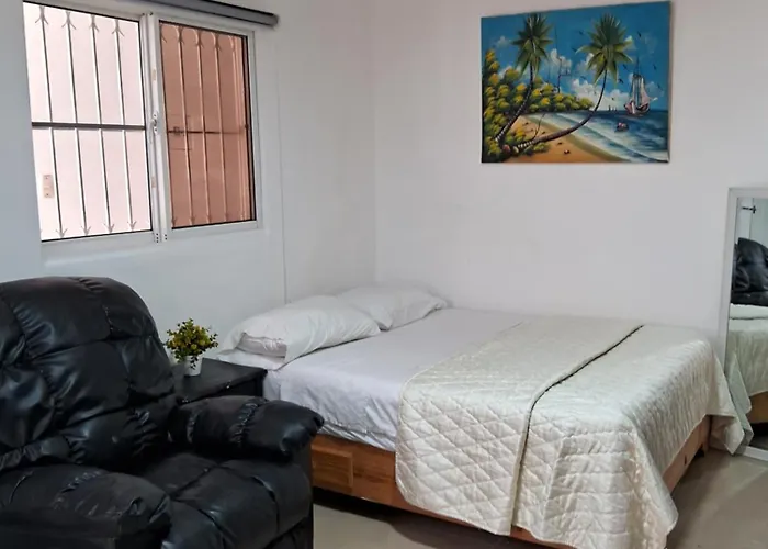 Cozy Studios-Private Entrance- Hs Internet-Ac-Hot Water-Backup Generator-Near The Beach Puerto Plata