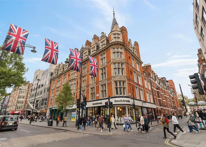 Old Oxford Street Chic Retreat - Unparalleled Elegance And Urban Comfort! Gc1 London