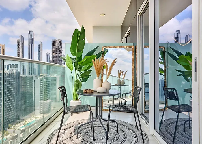 High-Floor Burj Views Apartment In Business Bay Dubai