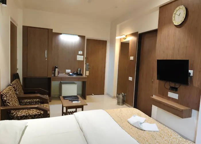 Hotel Shreyas Pune