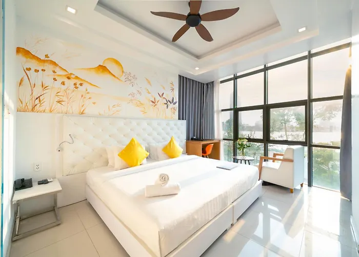 Star City Riverside Hotel By Haviland Danang