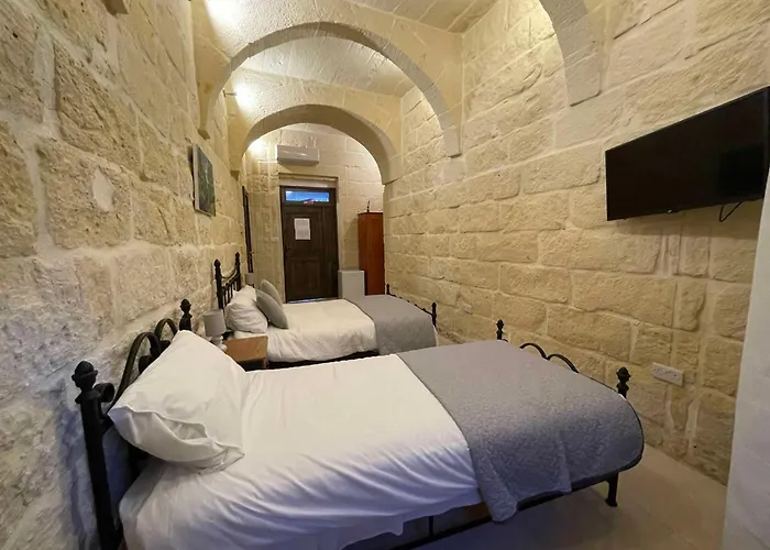 The Cloisters Bed And Breakfast Xaghra