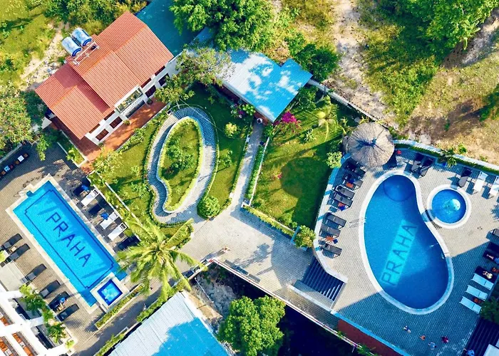 Praha Hotel Phú Quốc