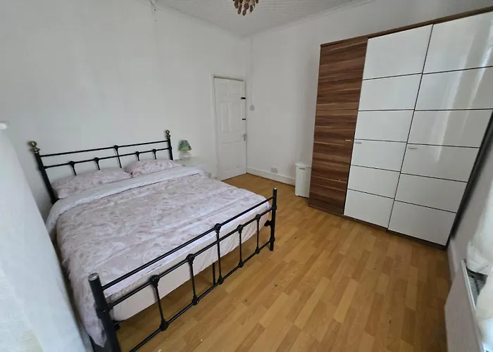 Private Bedrooms At Snl Homes Birmingham