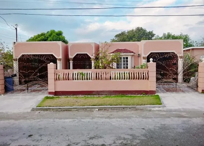 Doug Manor Flat1 Apartment Portmore