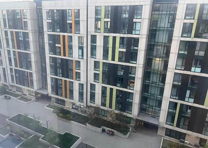 Однушка В Жк Абая 130/2 2019 Г.П. Apartment Almaty