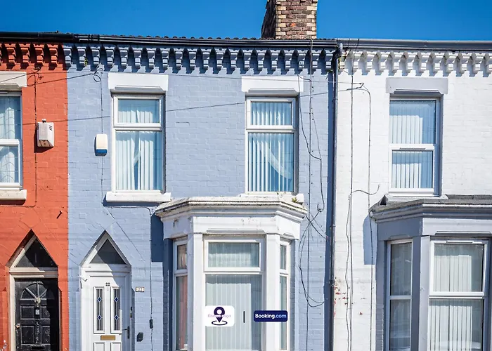 Last-Minute Offers L Premium Escape L Makin Stay L 4Bdr House By Finesse Stays Short Lets & Serviced Accommodation Liverpool With Free Wifi