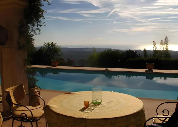 Villa With 180 Degree Sea View ! Vence