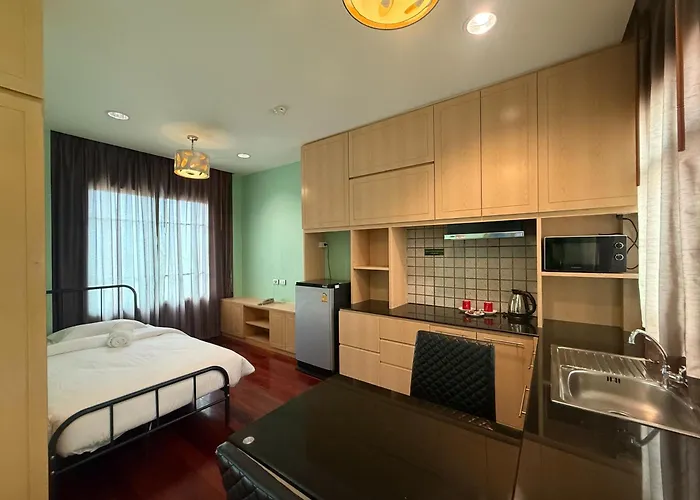 Greenview Ekkamai10 Suite Bangkok