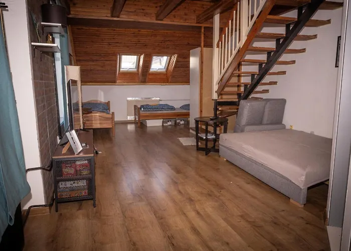 Varady'S Large Apartment With Private Parking Kosice