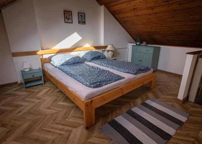 Varady'S Large Apartment With Private Parking Kosice
