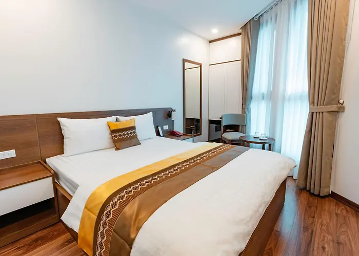 Golden Crown Hotel Long Bien Hanoi