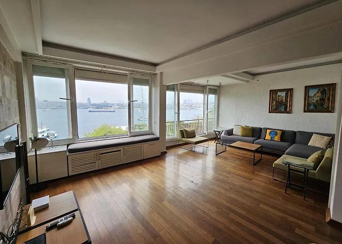 Gorgeous Bright 2Bed1Bath Bosphorus Views! #356 Apartment Istanbul