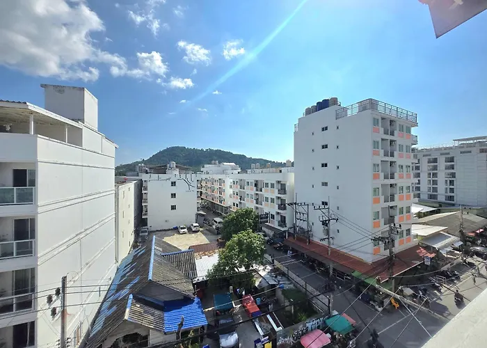 Happy 99 Guest House Patong