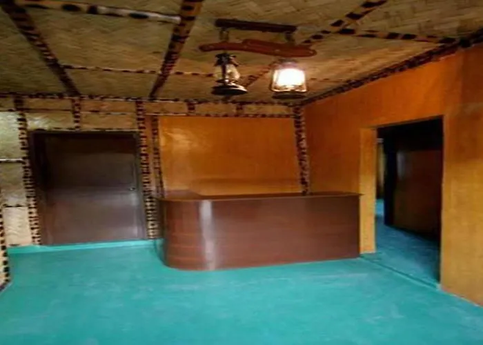 Luis Bay Travellers Lodge Coron