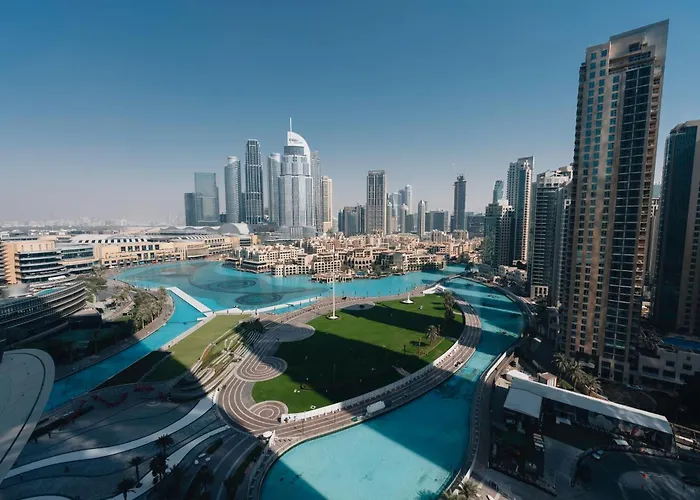 Stylish 2-Bedroom Luxury Stay In Downtown Dubai With Burj Khalifa & Fountain Views