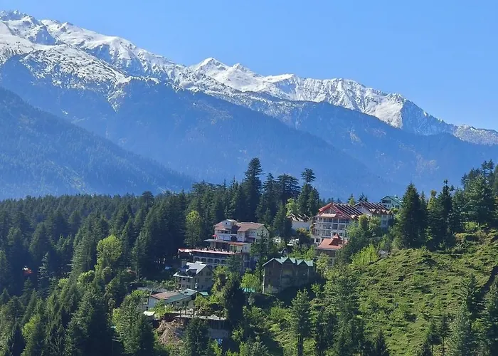 The Skyline Retreat Hotel Manāli