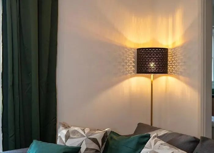 The Green Haus - A Serene Stay Manchester