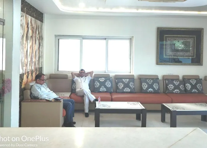 Hotel Karan Vilas Agra 