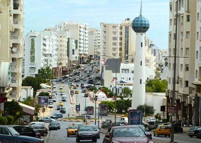Chaleureux S1 Propre A Ennasr Avec Vue Panoramique - Wi-Fi Fibre Apartment Ariana