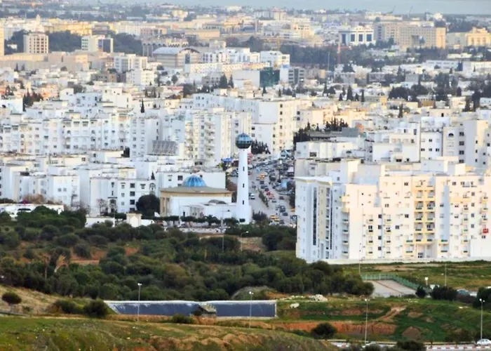 Chaleureux S1 Propre A Ennasr Avec Vue Panoramique - Wi-Fi Fibre Apartment Ariana