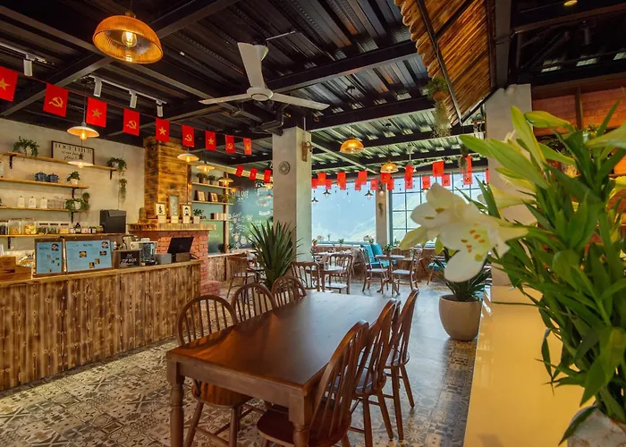 Still Cafe Home Kitchen Sapa