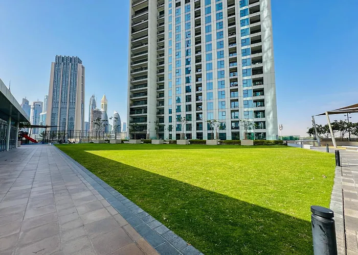 Luxurious 1Br High Floor Skyline View Downtown Apartment Dubai