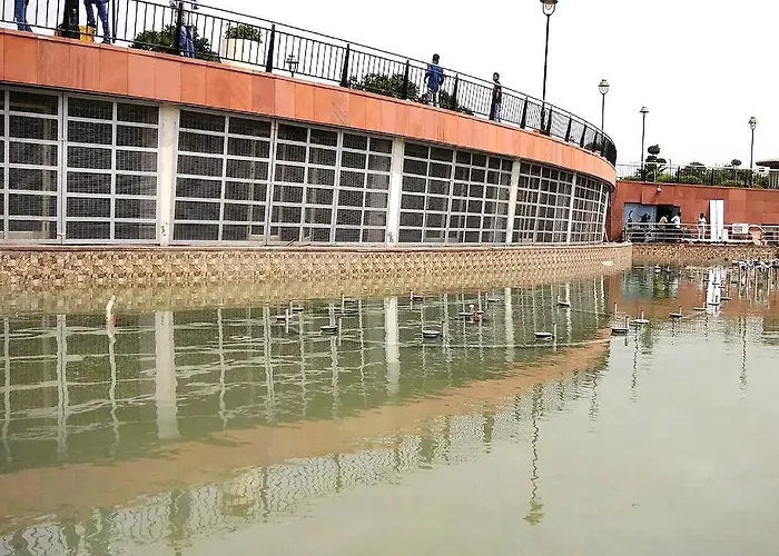 Family Hotel Seven Seas New Delhi Railway Station