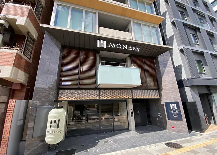 Premium Apart Monday Kyoto Gojo