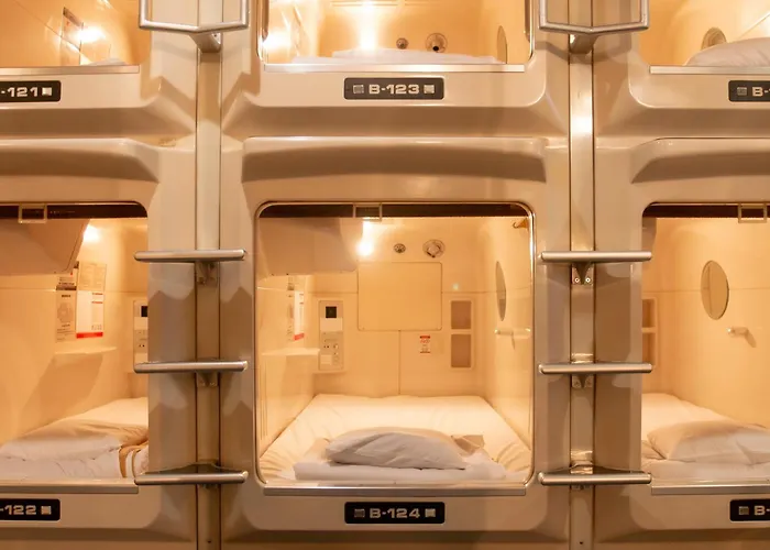 Capsule Hotel Asahi Plaza Shinsaibashi Osaka