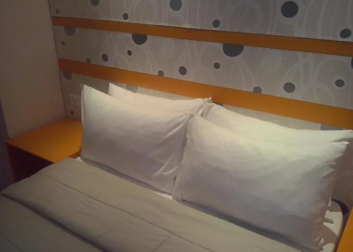 Amazon Hotel Athens