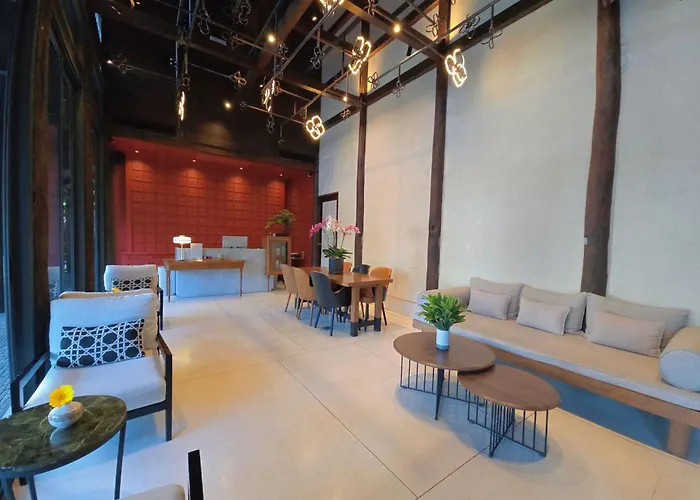 Hotel Loy Chiang Mai - Adult Only
