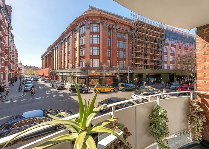 Deluxe Apartment With Terrace Over Harrods London