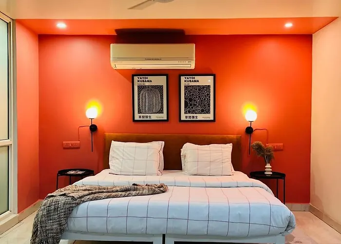 Stylish 800Sqft Luxury Apartment With Theme Room In Hkv New Delhi