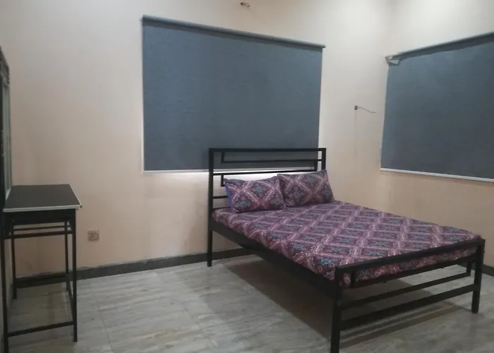 Saya Hostel And Hotel Karachi