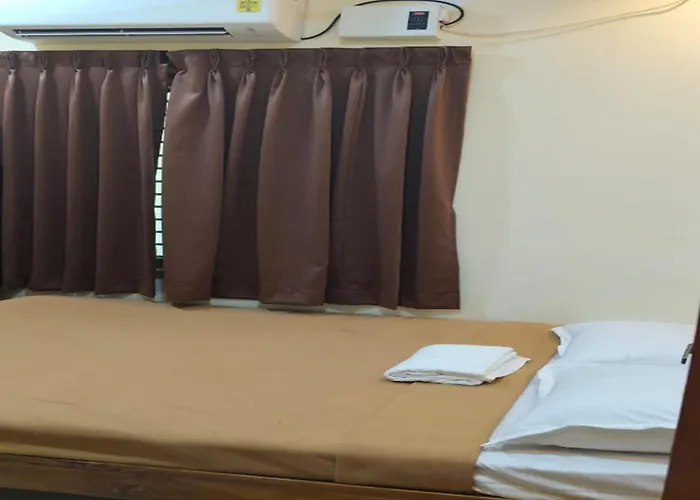 Jj Deluxe Hotel Pondicherry