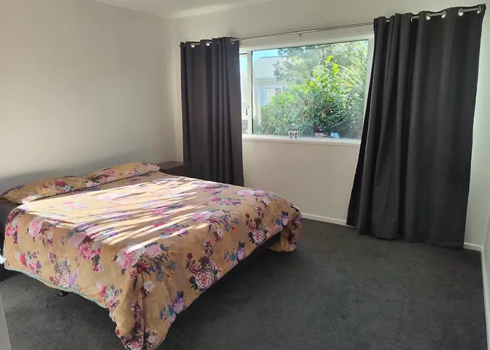 Fully Renovated 3 Bedroom Home Nelson