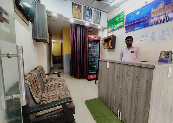 Mall Road Hotel Shambhu Darjeeling - Prime Location - Near Chauk Bazar - Best Hotel In Heart Of Tiger Hill City
