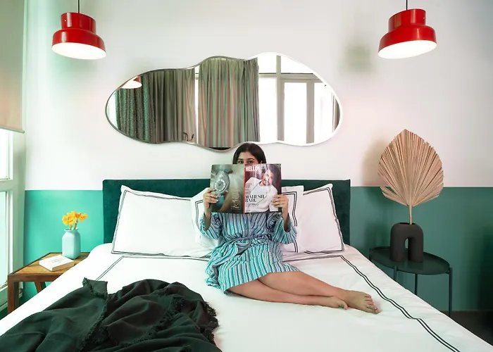 Evara Stylish And Luxury Apartments In Hkv, 900Sqft Spacious New Delhi