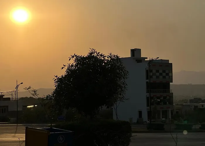 Hills & Sunset View 2Bhk Apartment Islamabad